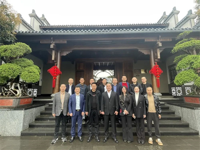 浙江省福建商会施人玮会长一行赴衢州走访会员单位